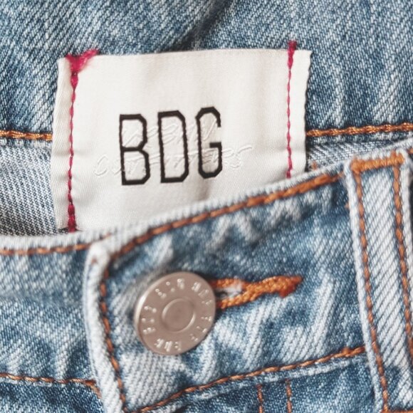 Urban Outfitters BDG High-Waisted Cowboy Jean (28) - Picture 3 of 6